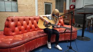 Lucy Rose &quot;Floral Dresses&quot; Live and Acoustic: The AU Sessions