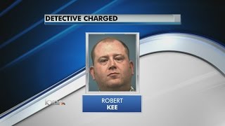 Docs: Williamson County detective charged after lying on time card