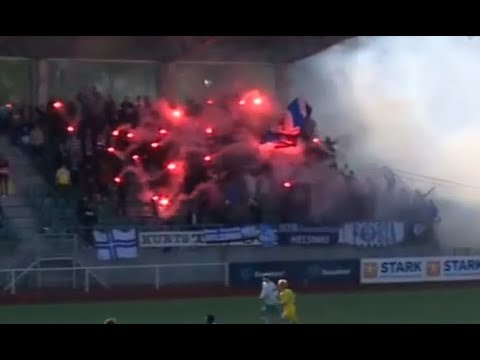 HJK-kannattajien rynniminen turvatarkastuksen läpi + pyroshow Maarianhaminassa