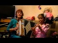 Бабушка и внучка(Песня №2) 