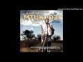 Oliver 'Tuku' Mtukudzi - Nyanga Yenzou (Munoshusha)