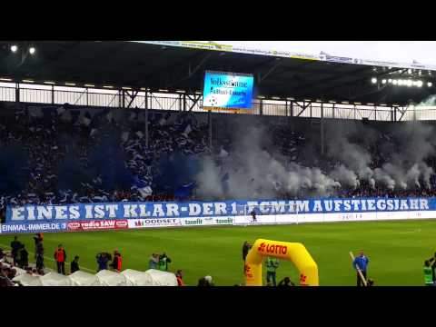 Relegation 1. FC Magdeburg - Kickers Offenbach Einmarsch der Mannschaften