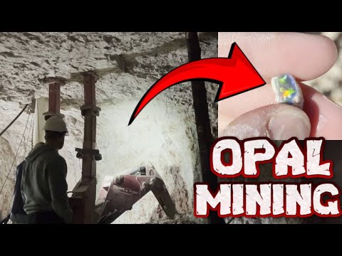 Opal mining in Lightning Ridge - We found opal!