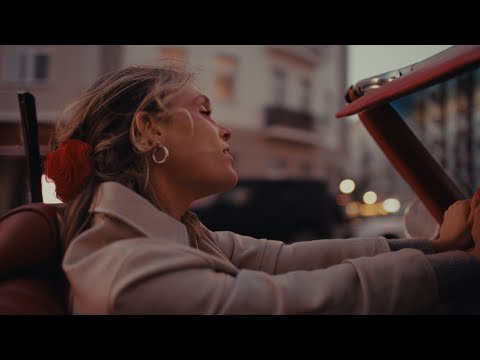 anaïs - valentino (Official Music Video)