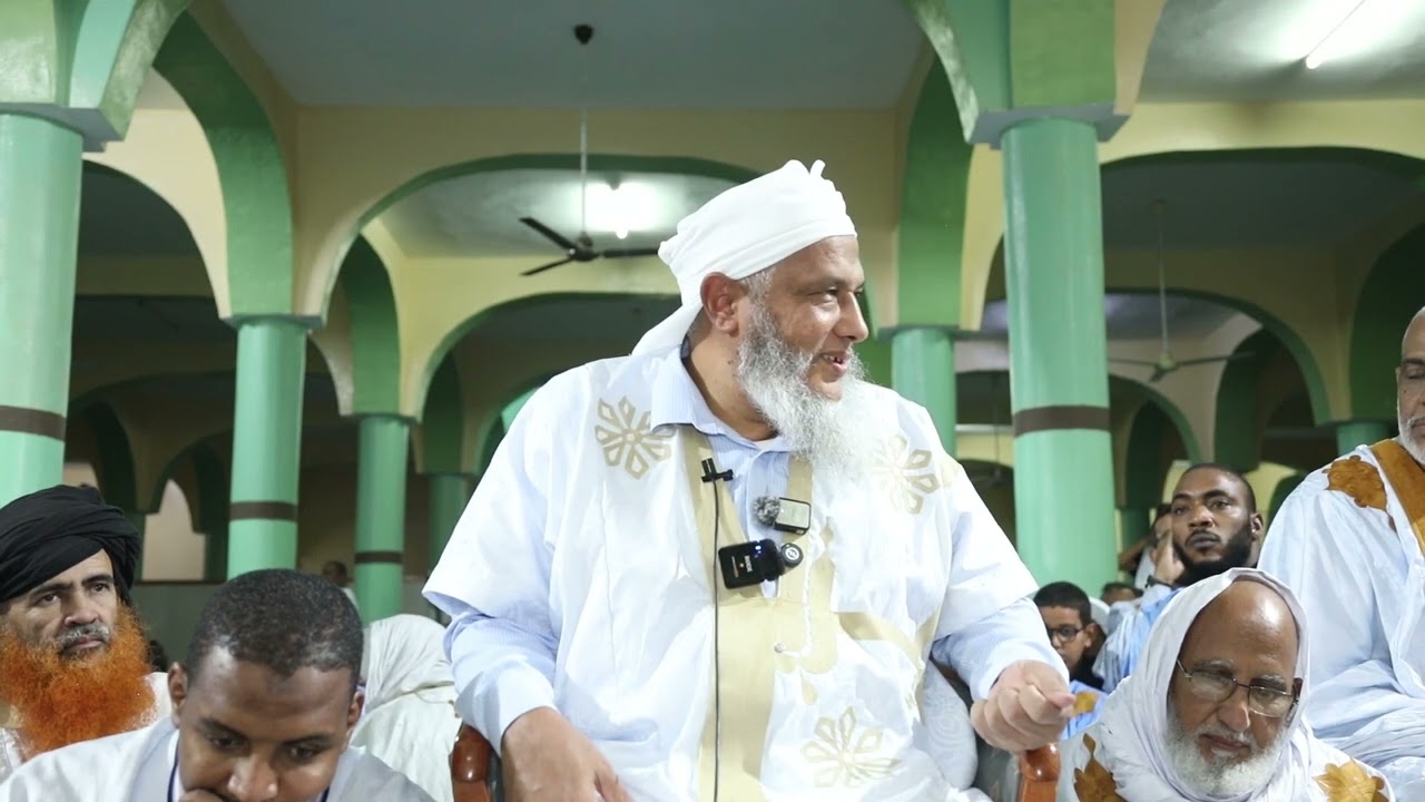 الشيخ الددو يبين معنى  { وإن كنت من قبله لمن الغافلين } من التعليق على المقروء ?