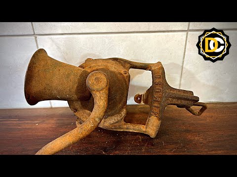 Old Rusted Coffee Grinder - Restoration - Workshop DC