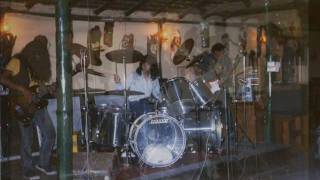 BLUE CHEER "(I can't get no) SATISFACTION" as covered by CARAMELO PESADO