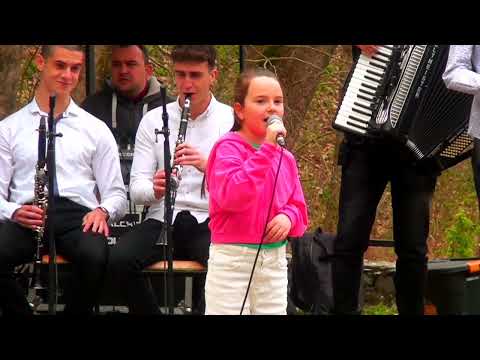 Ева Шапкароска - Не кажувај либе добра ноќ