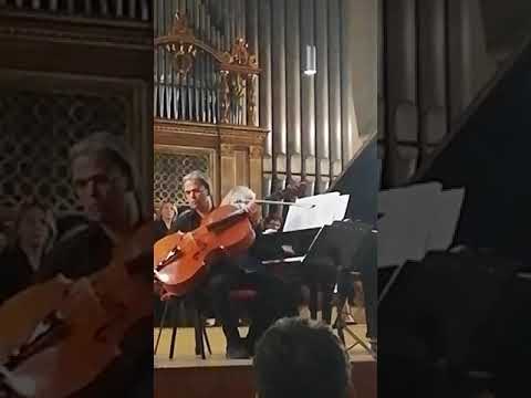 Indagine su un cittadino al di sopra di ogni sospetto. Gilda Buttà.