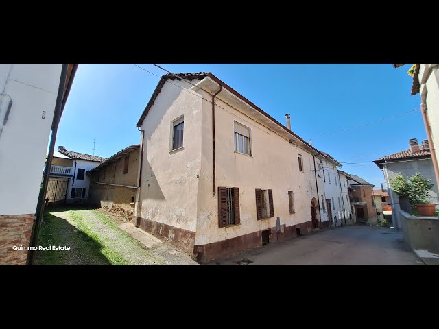 Casa indipendente ampia con corte privata