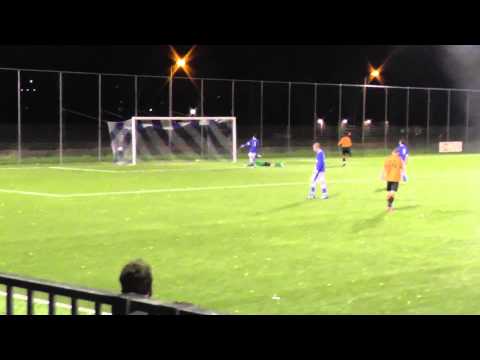 4 nov 2013 Kampong B2 - VV De Meern B2 vr 1-7 Doelpunt Vinny (1-7)