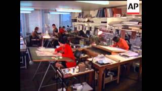 CROWN WALLPAPER - COLOUR - SOUND