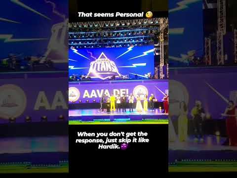 #Dhoni not shaking his hand with #hardikpandya  🧐. #ipl  #csk #cricket #attitude #dhoniforever