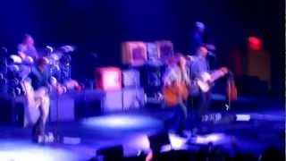 Dierks Bentley - Am I the Only One midsong.MOV