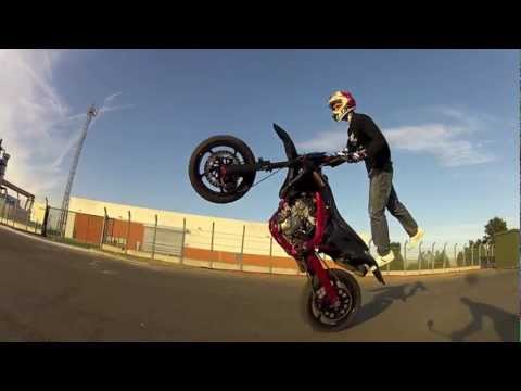 MickaStunt - Parking Lot