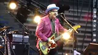 Elvis Costello - (I Don&#39;t Want To Go To) Chelsea (Live 8/30/2014)