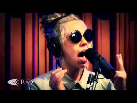 Tokimonsta (Feat. M.N.D.R.) performing "Go With It" Live on KCRW
