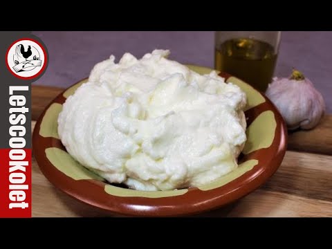 Real Lebanese Toum \ Garlic Spread