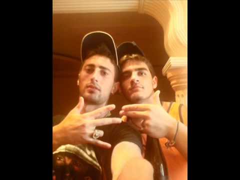 Ildi alboz feat Anonymos - Mia istoria (nje histori)