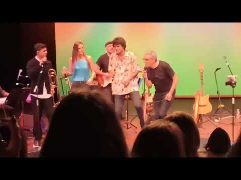 'La lluvia nunca vuelve hacia arriba' - Pedro Guerra, Alfred García, Conchita & Pedro Pastor.