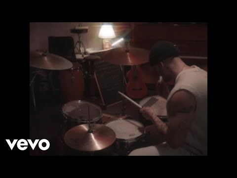 Tushi, Minek - Peces