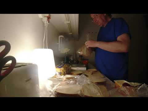 MongoTV_11052 - PAKKER 2 PAKKER SVENSK LUKSUS TOASTBRØD Ned i FRYSEPOSER i FRYSER