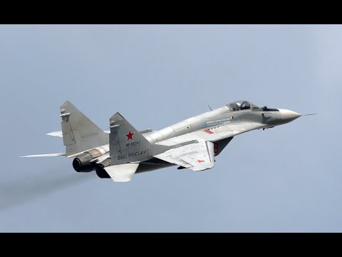 Russian Mig Intercepts US Bomber ( pure click bait )