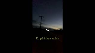 Download lagu cinta yang masih membara || aku milikmu malam ini lirik || status wa mp3 Download lagu cinta yang masih membara || aku milikmu malam ini lirik || status wa mp3