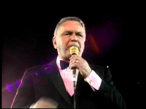 The Lady Is A Tramp - Frank Sinatra | Concert Collection