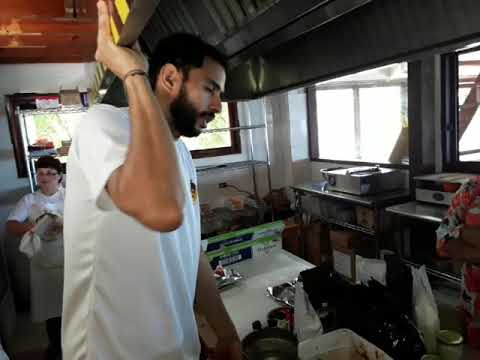 How to make chocolate in Roatan Honduras
