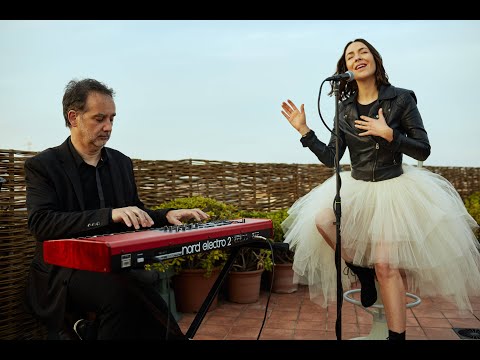 SHOW ME LOVE | Cover Nika Mills & Ray Passada