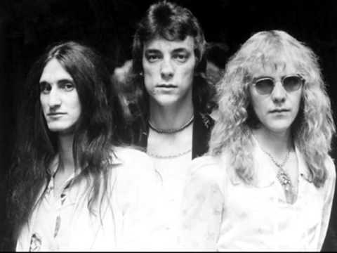 download lagu mp3 mp4 Listen To Rush, download lagu Listen To Rush gratis, unduh video klip Listen To Rush