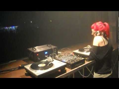 CAPODANNO 2012-2013_MAGNETIK WINTER NYE - Beat Kouple_Ingrid dj-set a mezzanotte..BUON 2013!