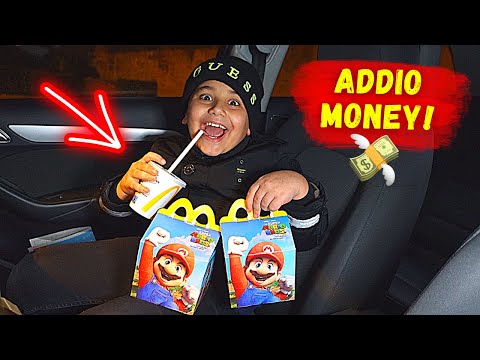 MANU MI FA COMPRARE TUTTO IL MCDONALD'S!! *addio money*