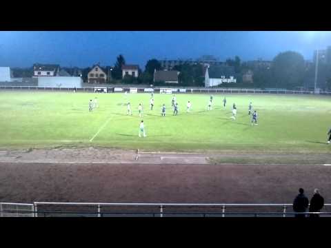 houilles ac vs paris ac arbitre de touche qui bouf le gazon