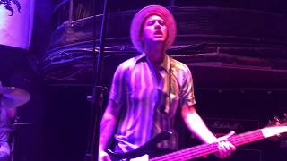 The Dirty Nil- Wrestle Yu To Husker Du live at Pouzza 7