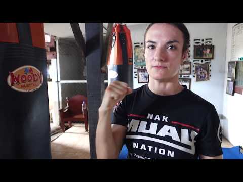 Sylvie's Muay Thai Technique Vlog - Clipping the Bag with the Hook