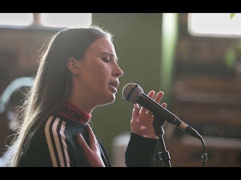 GDRN : Hver ert þú? (Live)