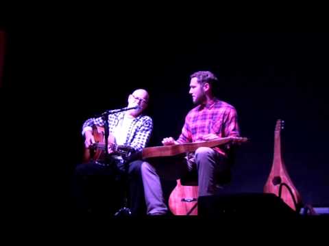 Thomas Oliver and Wyn Drabble - "Cocaine" live at Bats, Wellington, Dec '13