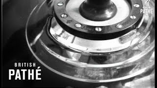 Humming-Top Beats Washday Blues (1954)