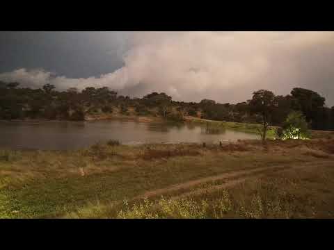 Djuma: Hippos and the storming sky view - 17:56 - 04/23/21