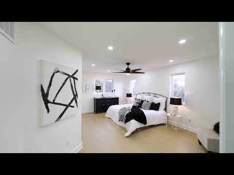 1 Hoodgate Dr, Whitby