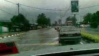 preview picture of video 'Banjir Dungun-Nov 2009'