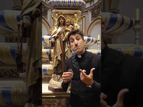 ¿Te han impuesto el escapulario de la Virgen del Carmen? 🙏🏻 ¡Pídeselo a un sacerdote!