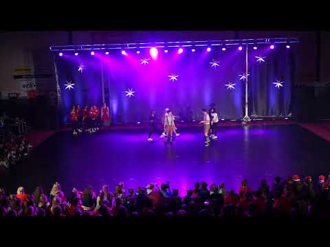 12. Vánoční Show - Z pohádky do pohádky - junioři 6, mládež 5, mládež 7