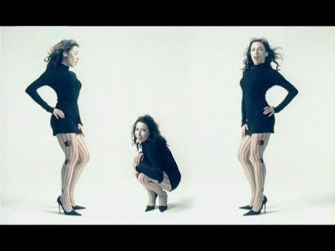 Burcu Güneş - Ay Şahit (Official Video)