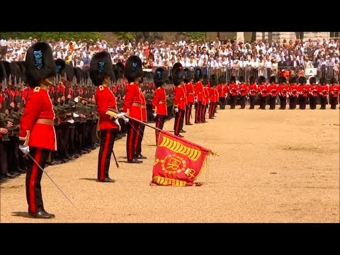 God Save The Queen - Hymne National du Royaume-Uni (Trooping the Colour 2017 - Royal Salute)