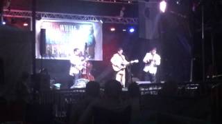 Larry Sparks, &quot;Blues Stay Away From Me&quot;