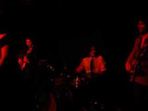 download lagu mp3 mp4 The Sweet Vandals Lovelite, download lagu The Sweet Vandals Lovelite gratis, unduh video klip The Sweet Vandals Lovelite