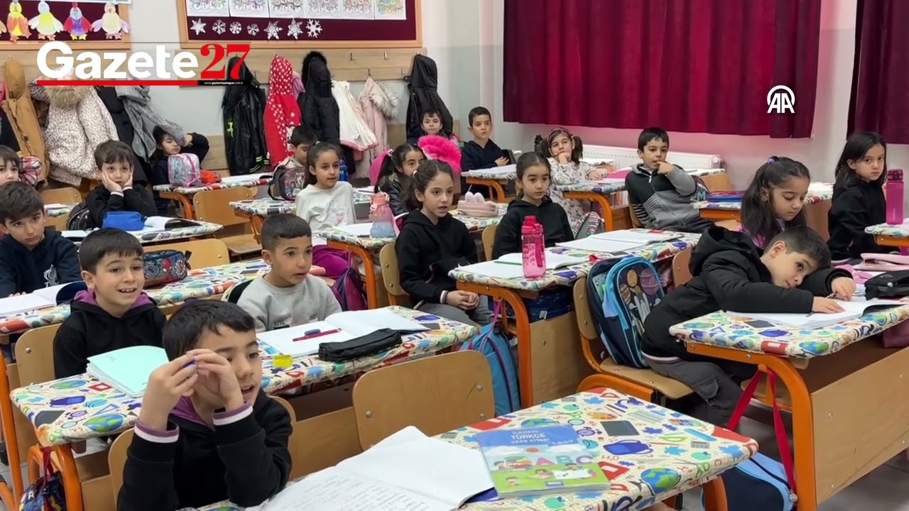 Deprem Bölgesindeki Okullarda Yarıyıl Tatili Sonrası İlk Ders Zili Çaldı